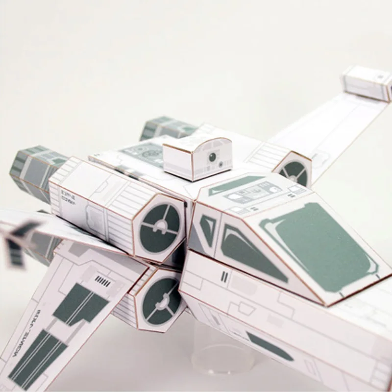 X-WING Fighter Modello di cart - Art Craft Cardboard recensione e prezzo